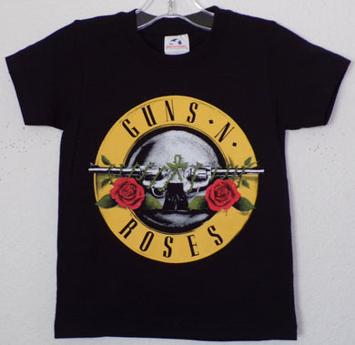 'Guns N' Roses Double Gun' silkscreen t-shirt, featuring a bold graphic of crossed guns with roses. Available in sizes XS-XL youth from JB Accessories05                                                     