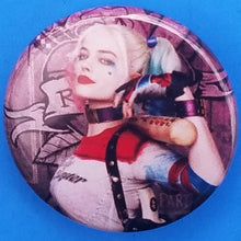 Load image into Gallery viewer, new horror movie button set of 4 fashion buttons are 1.25 inches in size Set Includes Dracula Biting Neck Halloween Movie Poster Harley Quinn Movie Girl Pennywise It With Red Balloon movie collection pinback
