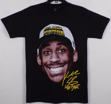 Load image into Gallery viewer, New ’Kobe Bryant With A Big Smile’ Unisex Silkscreen T-Shirt. Available From Small-3XL. - Small - Men’s Short Sleeve
