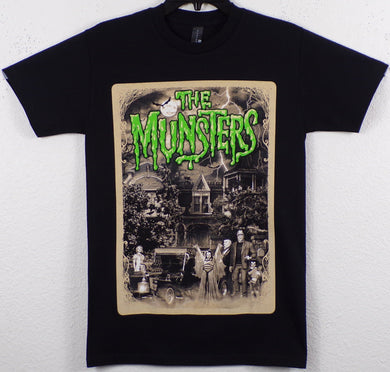 New ’The Munster’s Family Picture’ Adult Silkscreen T-Shirt. Available From Small-3XL. - Unisex Short Sleeve Shirt